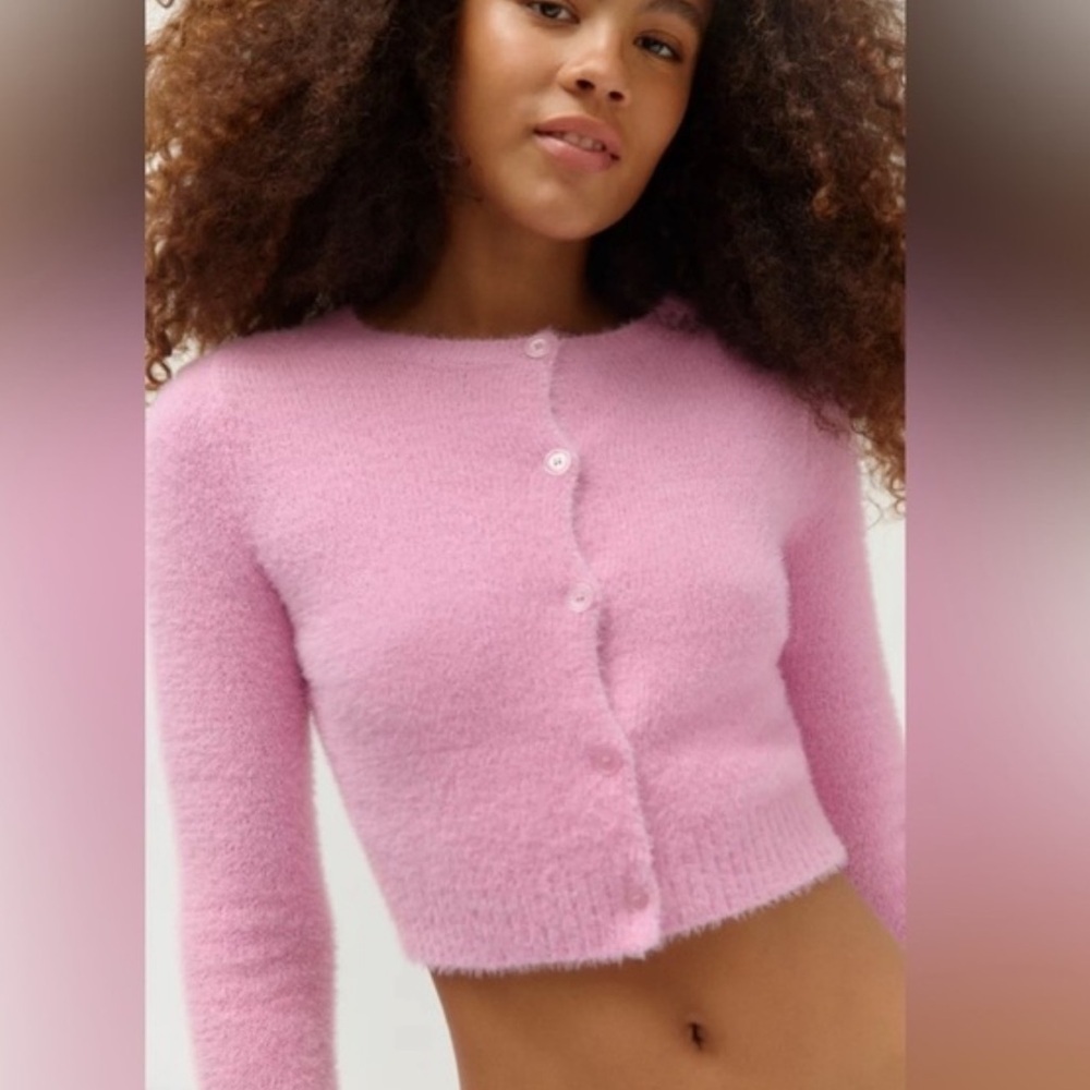 Kimchi Blue Soft Pink Cropped Cardigan. Size S